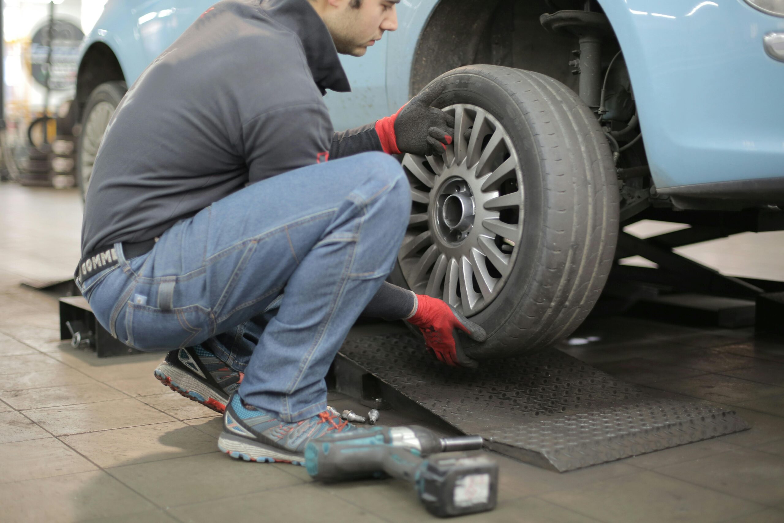 Tire change service — Jim Towing Ltd.
